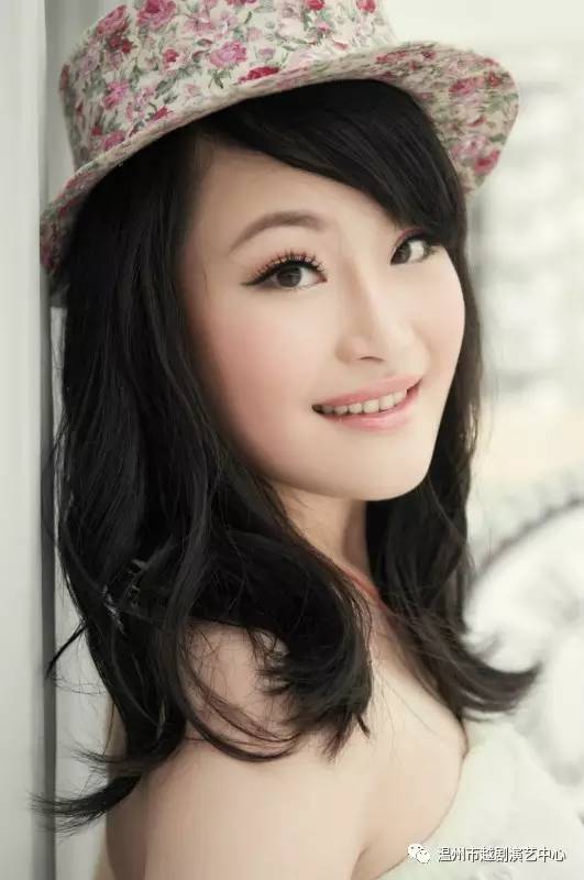 周莉