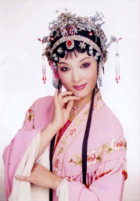 裘锦媛