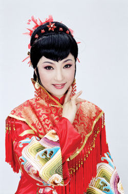 越剧演员-谢群英简介