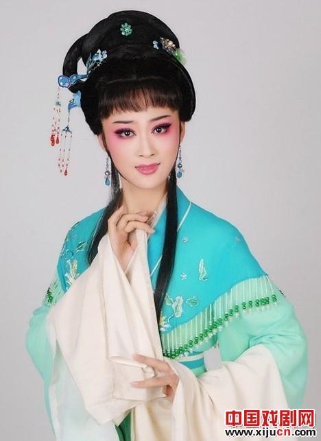 越剧演员-张倩倩简介