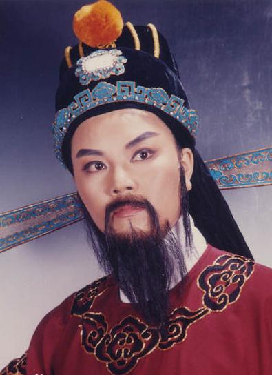 娄亚利