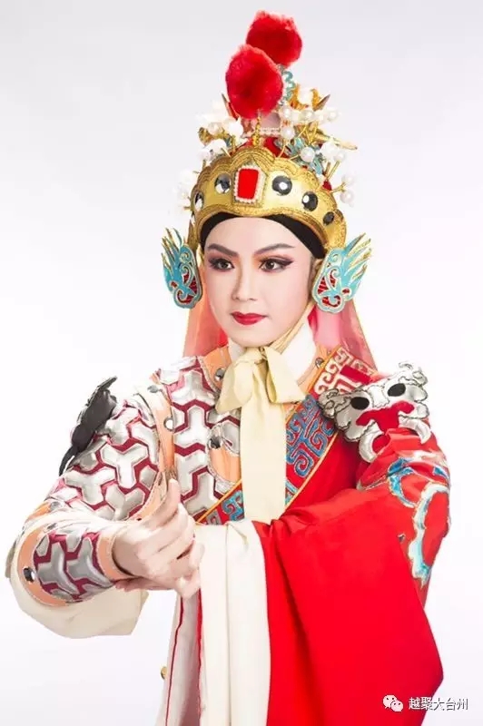 黄悦
