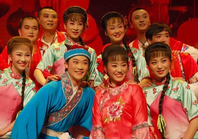 安庆再芬黄梅艺术剧院-中国著名的戏曲专业剧团介绍